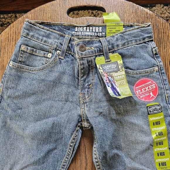 Levi Strauss Straight Leg Classic Blue Denim Jeans Size Boy's 8 NEW with TAGS - Picture 3 of 10